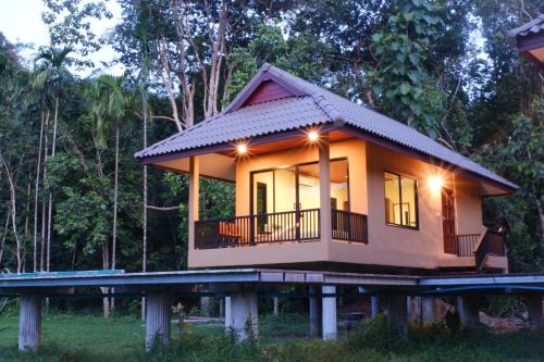 The Bliss Khao Sok Boutique Lodge in Surat Thani