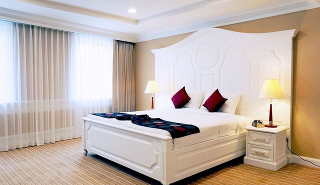 The Heart of Sukhumvit, 75sqm one Bedroom Suite in Bangkok