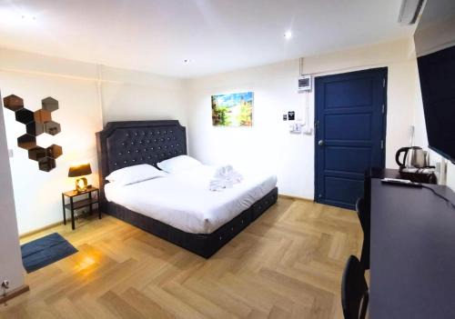 The One Hotel