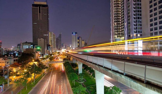 the Rich Sathorn-Taksin Condominium - Khet Khlong San