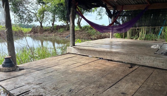 The Sawmill Lakeside Hut in Wichian Buri