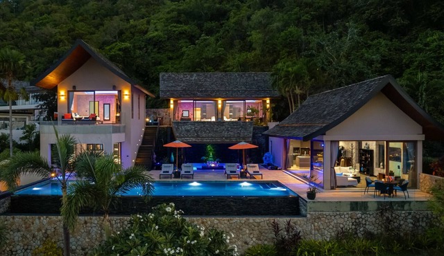 Tiga Villa : 4BR Hillside Luxury, Magical Seaview in Koh Samui