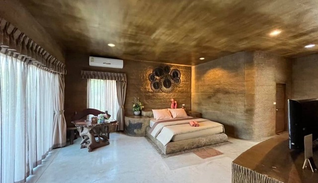 Timberland and Fruit Resort in Suan Phueng