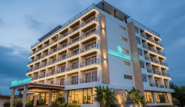 Townhouse Hillview Suites Pattaya Formerly Chatkaew Suites