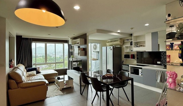 Tranquil 2-bedroom condo with AC and WiFi for a relaxing stay in Kathu