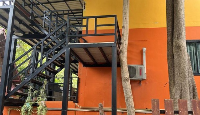 Tree and coffee resort A1 in Prakhon Chai