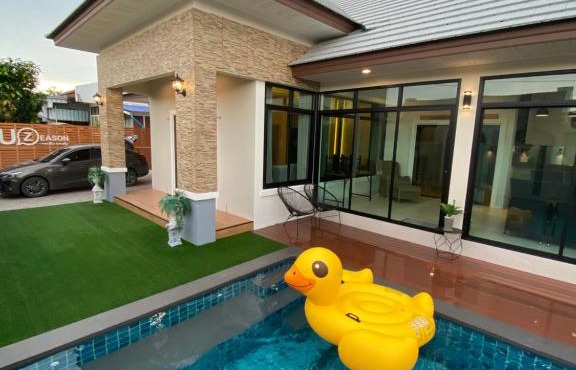Uzeason Poolvilla Sattahip