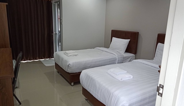 V2 hotel in Nang Rong