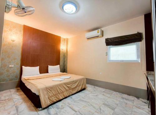 Veerakit Grand Hotel Udon Thani in Bueang Sam Phan