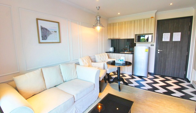 Venetian Resort Pattaya - Quiet Oasis - Huge Waterpark, Gym, Sauna & Kids Playground in Pattaya