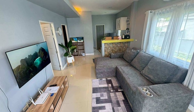 Villa 9 - Spacious 2 Bedroom Villa with Pool Near Beaches, Dining and Nightlife near Fisherman's Village