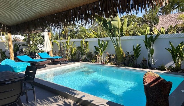 Villa L’Aurora with private pool, 1 min from the beach in Thong Krut