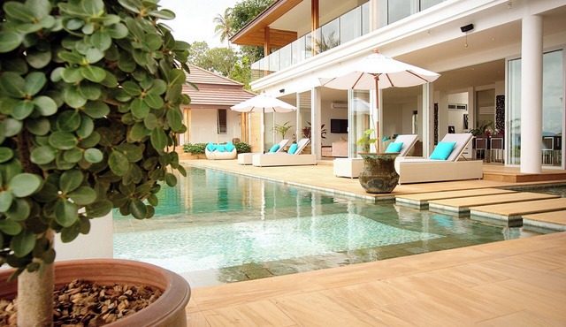 Villa Monsoon is a perfect holiday home for group of family or friends. in Koh Samui