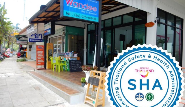 Wandee Bed & Breakfast in Takua Pa