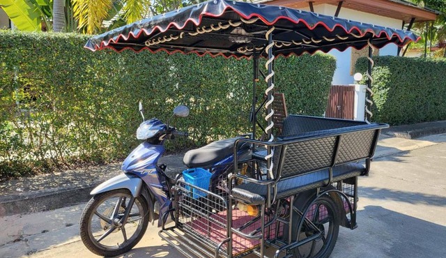 Wavesbase Tropical Villa in Rayong