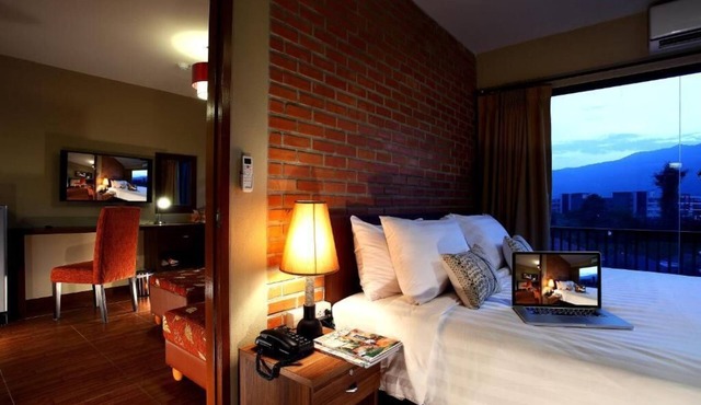 WE Valley Hotel in Chiang Mai