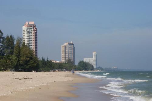 Beach Club 