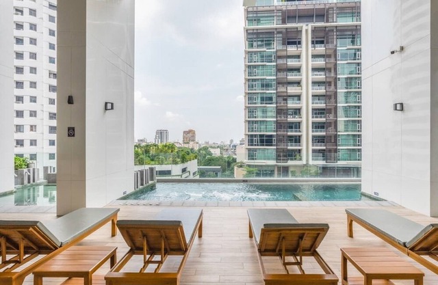 Luxurious exclusive Suite 2 BR near BTS Thonglor 家庭奢华房近通罗站 U8