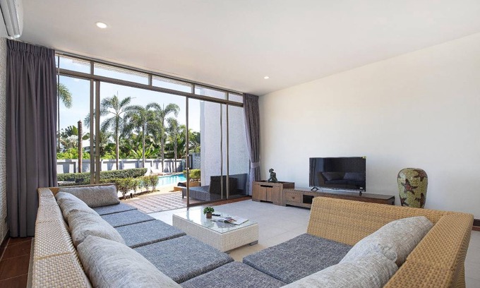 Thep Kasattri Villa | 175 m² Villa ∙ 3 bedrooms ∙ 6 guests