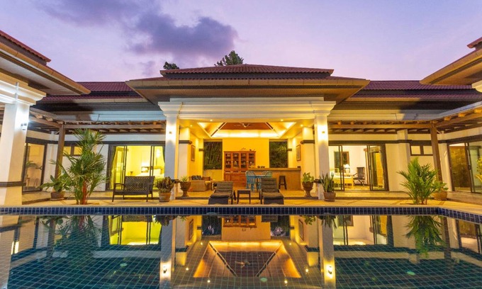 Si Sunthon House | 880 m² House ∙ 4 bedrooms ∙ 8 guests