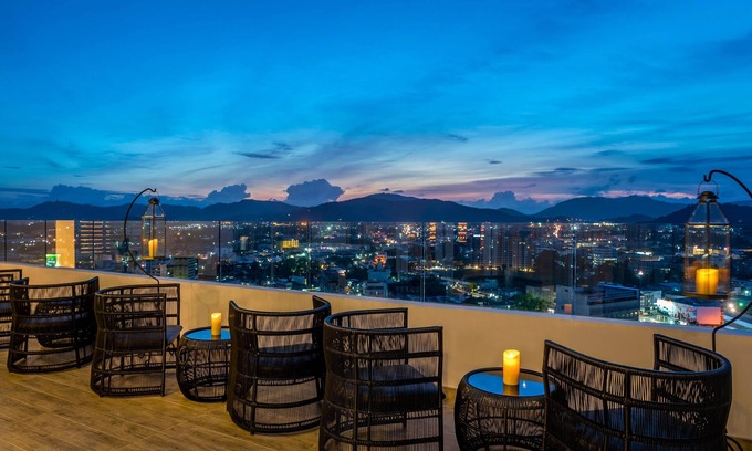 Talat Yai Hotel | Novotel Phuket City Phokeethra Hotel