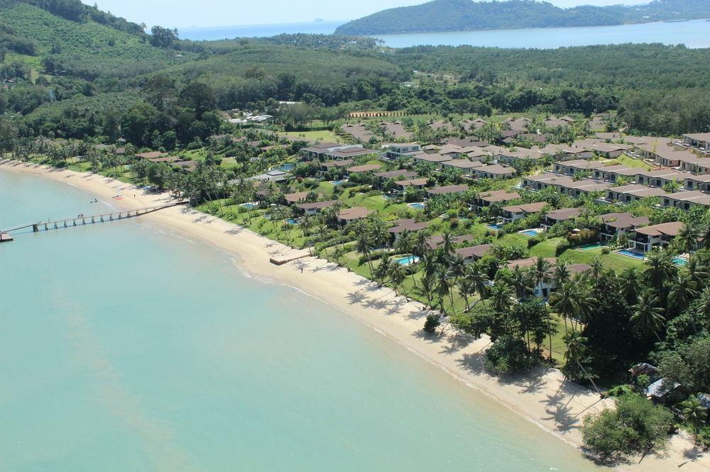 Maprao Island Hotel | The Village Coconut Island Beach Resort Phuket(SHA Extra Plus)