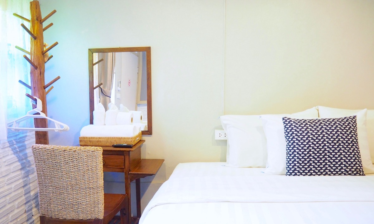 Thapae House | Stay With Me Guesthouse