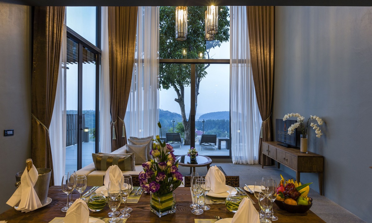 Nai Harn Hotel | SUNSURI PHUKET, Nai Harn Beach