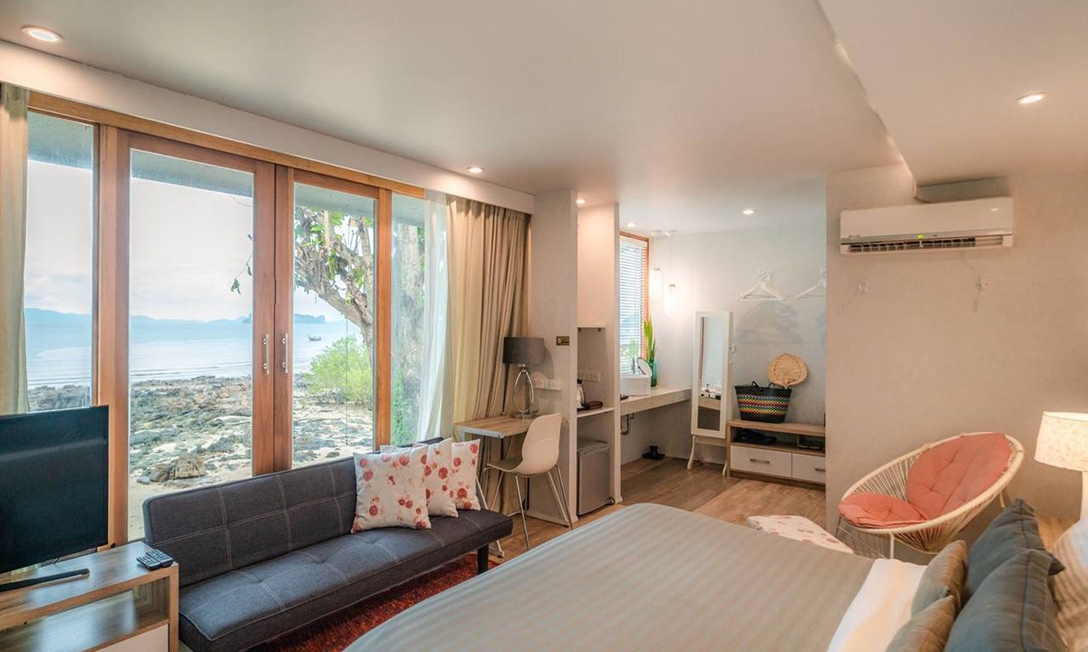 Nong Thale Hotel | The Parlour Krabi