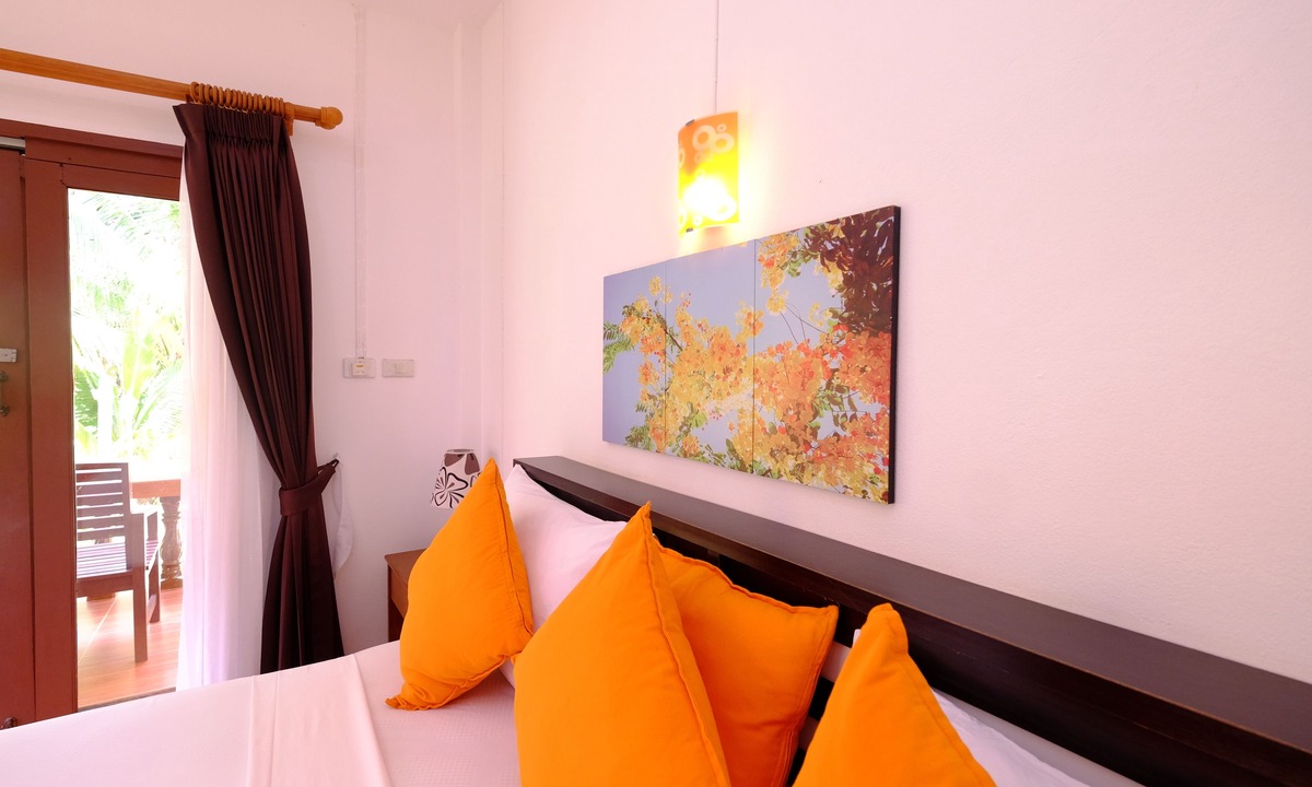Mae Nam Hotel | Lolita Bungalow