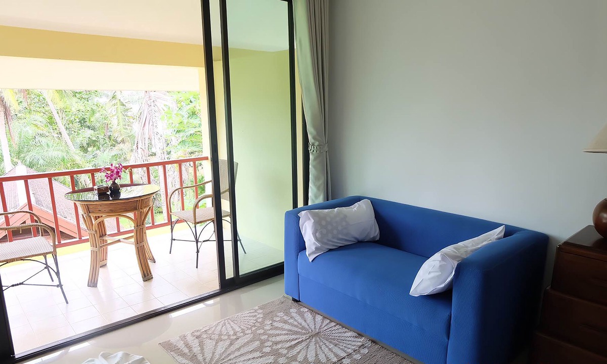 Koh Lon Resort | Baan Mai Beachfront Phuket Lone Island