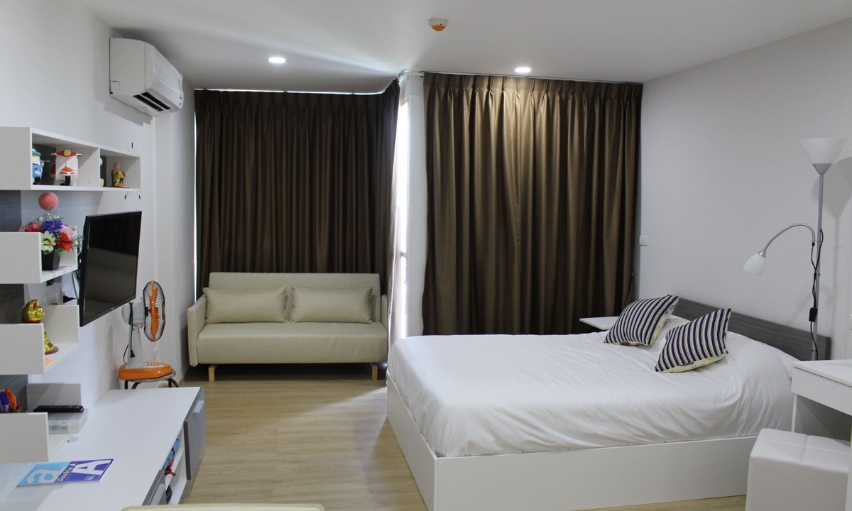 Kata Condo | Ozone Condotel Apt 716