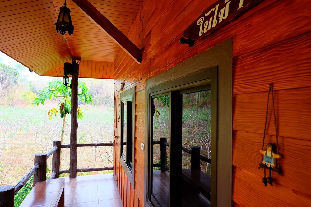 Sai Yok Hotel | Fahsuai Namsai Baimai Resort