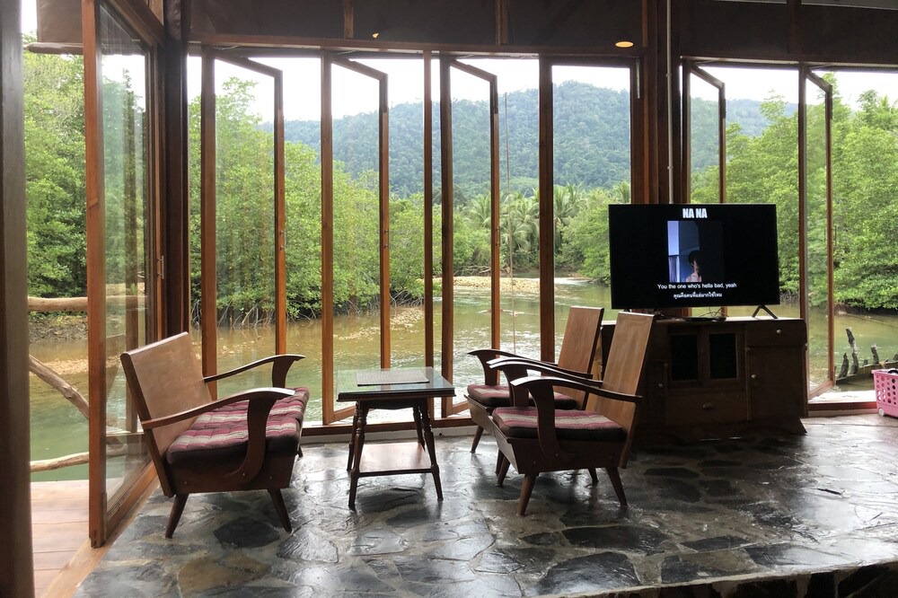Koh Chang Tai Hotel | Baanchanlay Kohchang