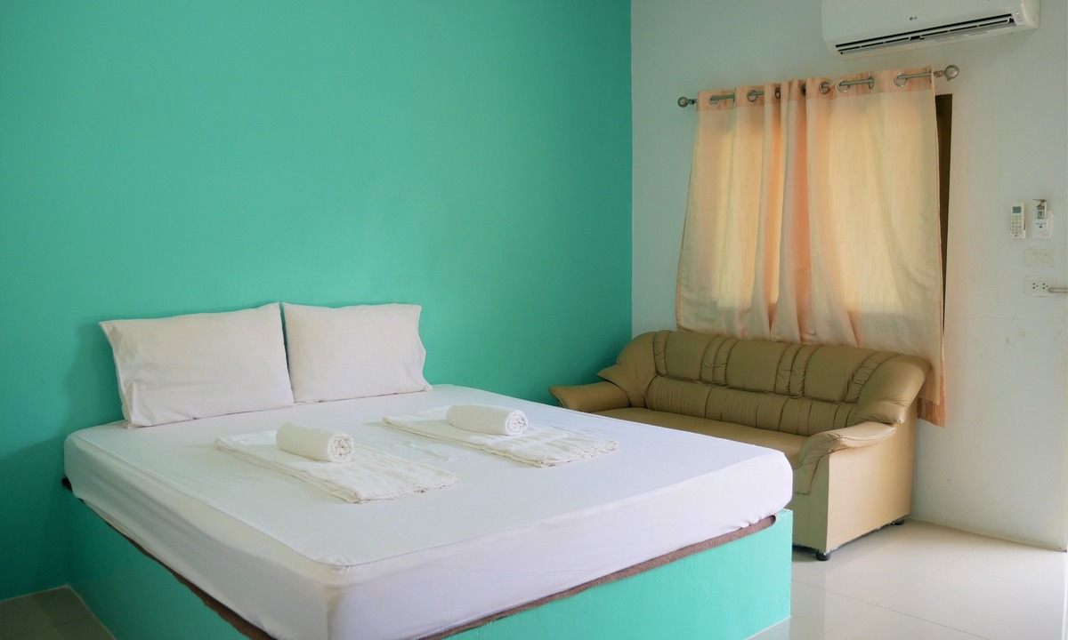 Khlung Hotel | Banauyporn Resort