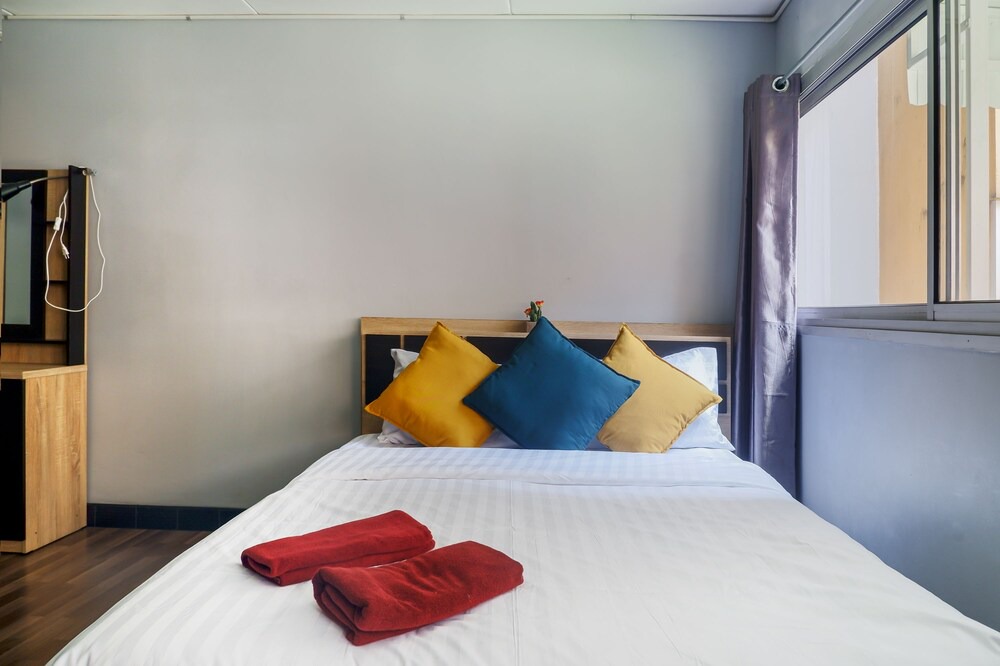 Ban Mai Hotel | Bangkok Impact Popular Comdominium