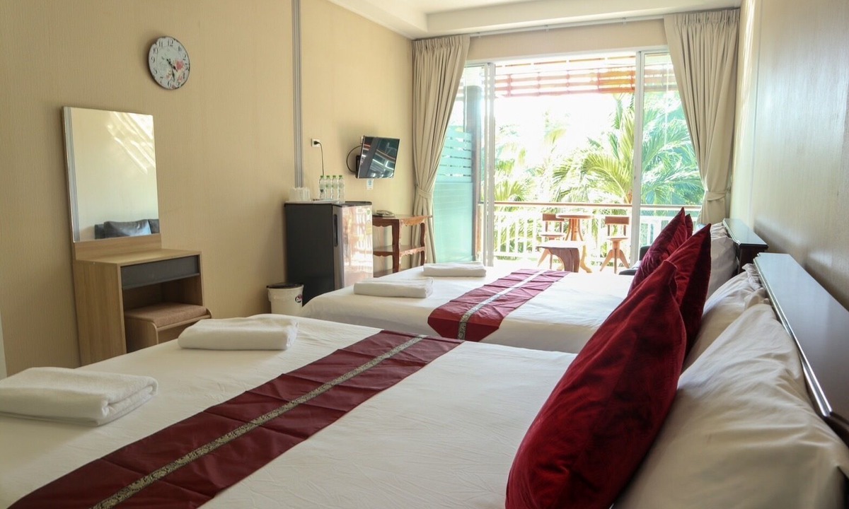 Mae Pim Hotel | Baansuan Aokhai Beach Resort