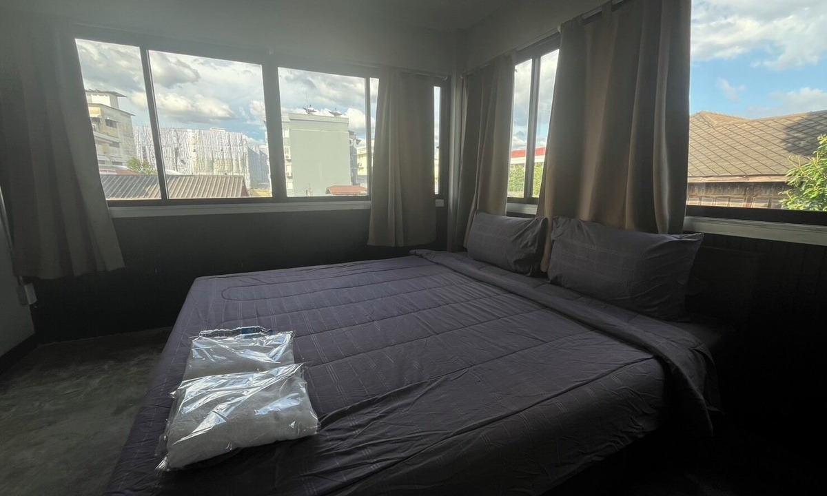 Wat Bowon Niwet Hostel | BNK89 Hostel