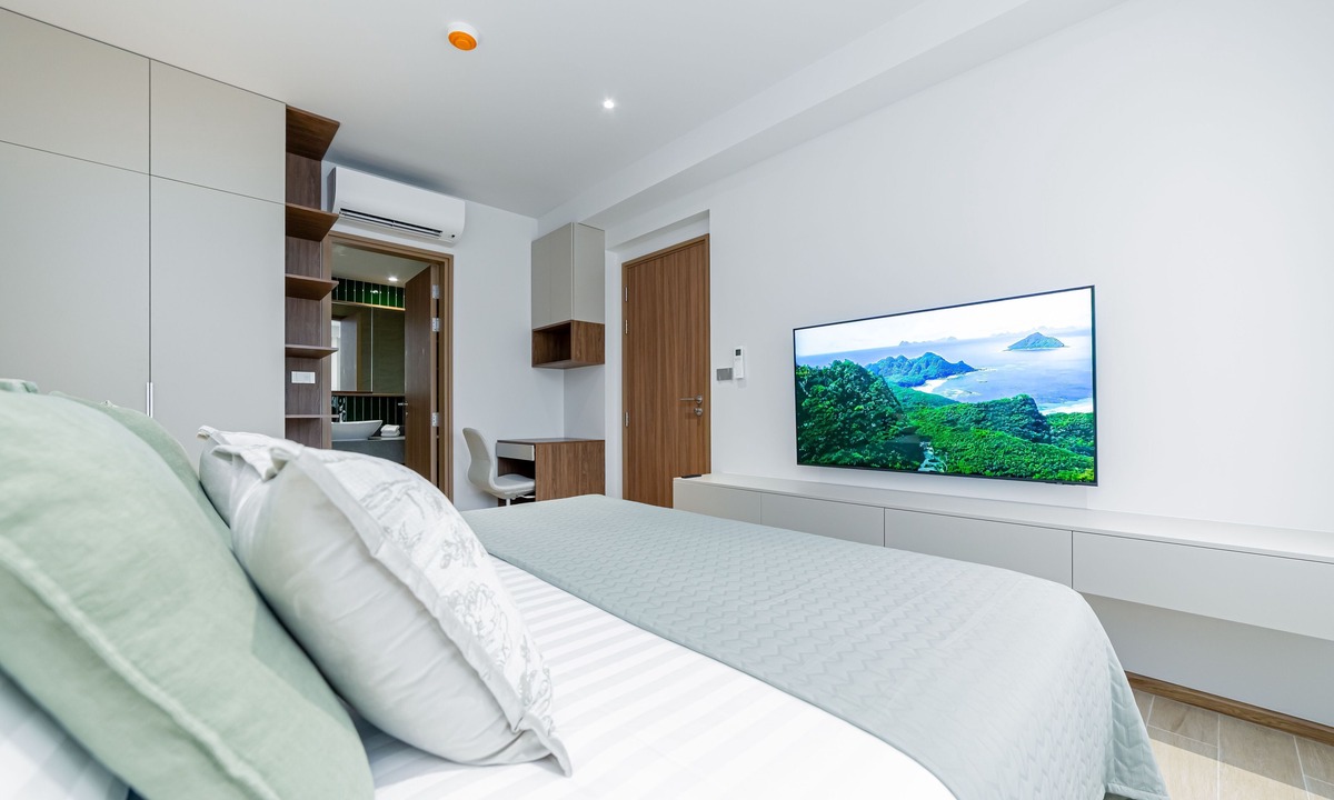 Bang Tao Apartment | Beachside 2BR 200 m to BangTao beach