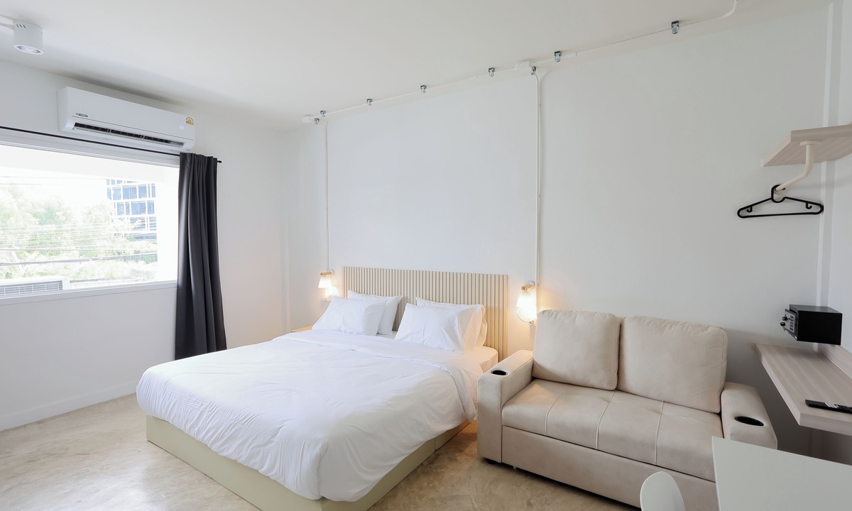 Talat Yai Hotel | LFOUR