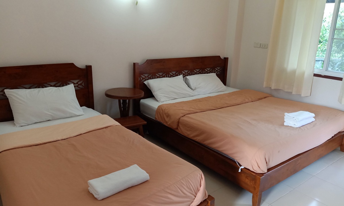 Ban Tom Hotel | Phumchan Place Hotel