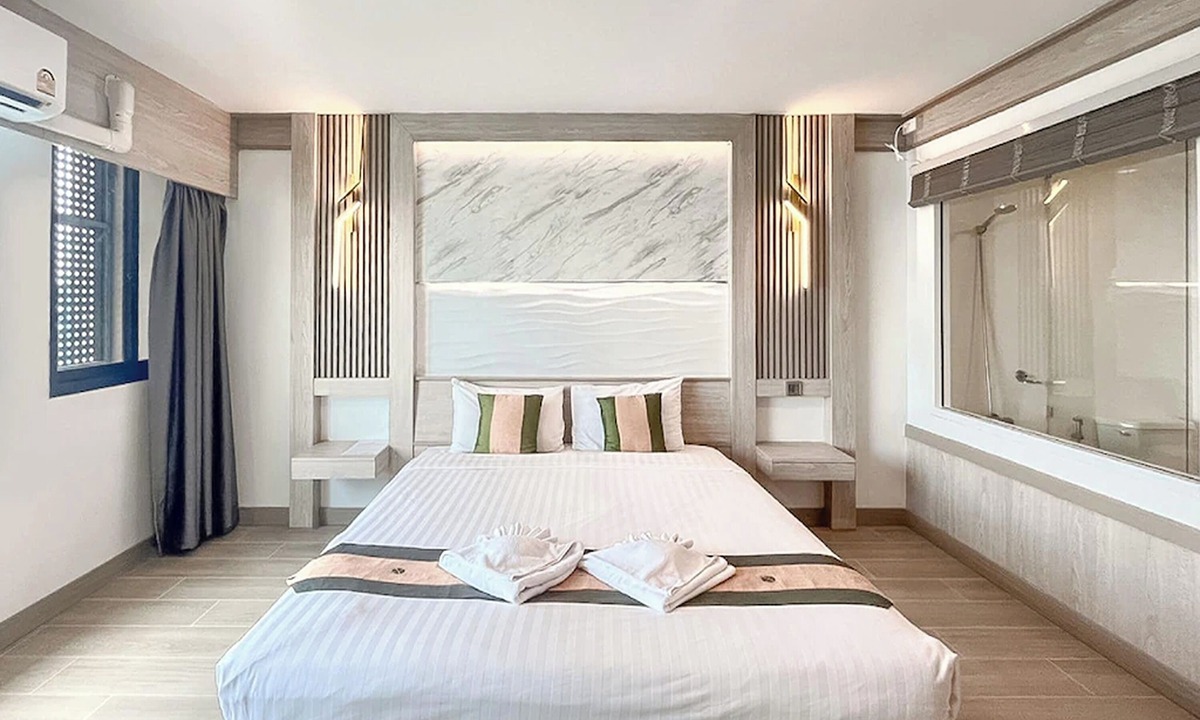 Phitsanulok Hotel | Ruean Phae Royal Park Hotel