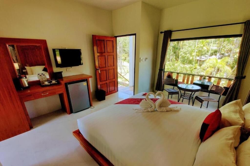 Ko Lanta Hotel | Phurin Thara Resort
