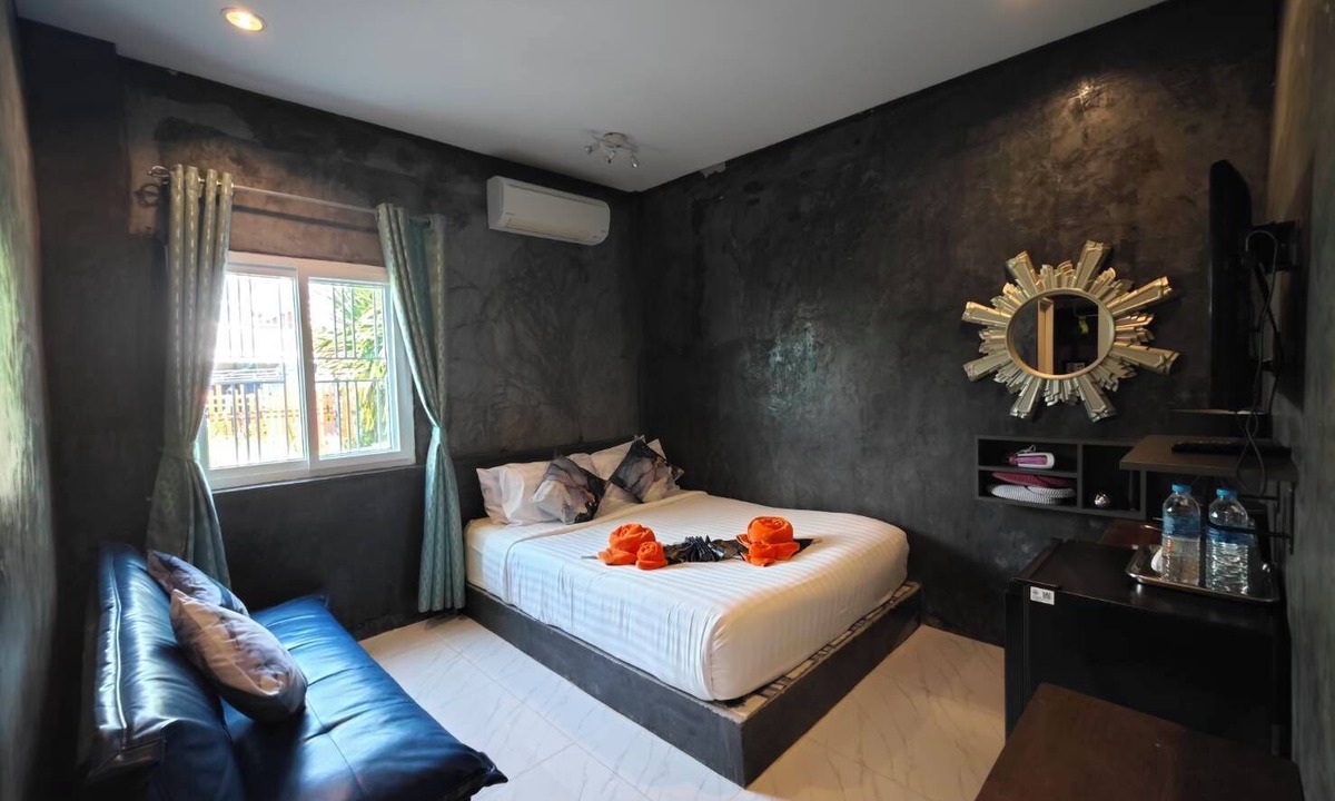 Saladan House | La Chambre at Lanta