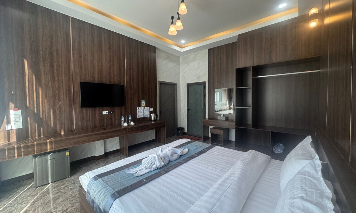 Vang Vieng Villa | Xaymone Riverside Resort and Restaurant