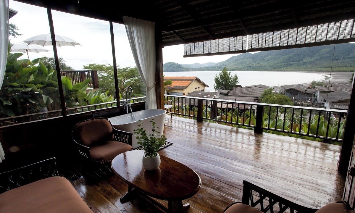 Sawi House | Baan Lhong View Lay