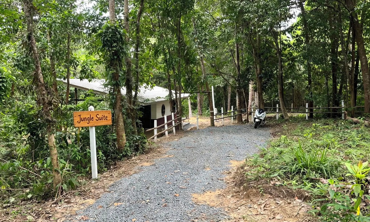 Ko Kood House | Kood Life ! 1-bedroom JUNGLE SUITE with AC in charming Ko Kut