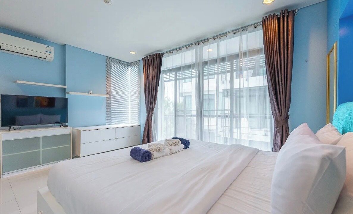 Cherngtalay Apartment | Bright Studio at 6th Avenue Surin C209