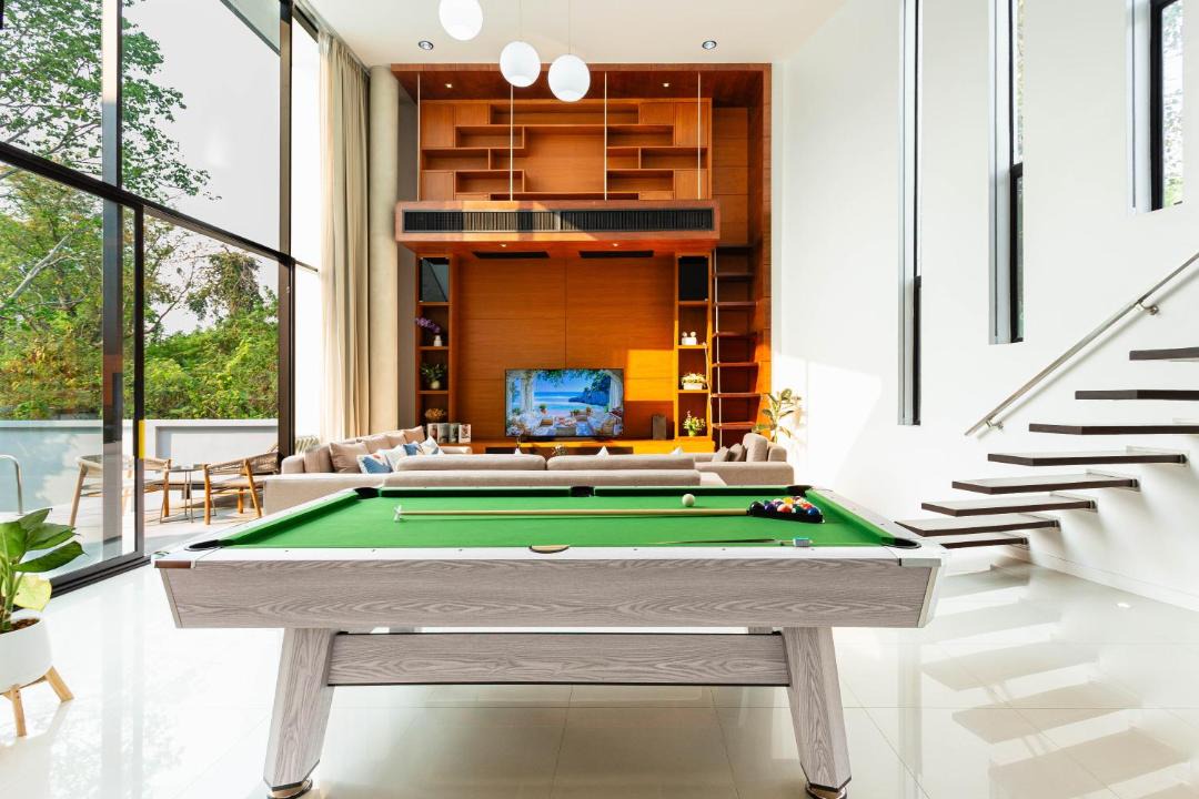 Chang Phueak Villa | C2 Cosmic Central Pool Villa for 10, Daily Maid, Billiards, Near Nimman