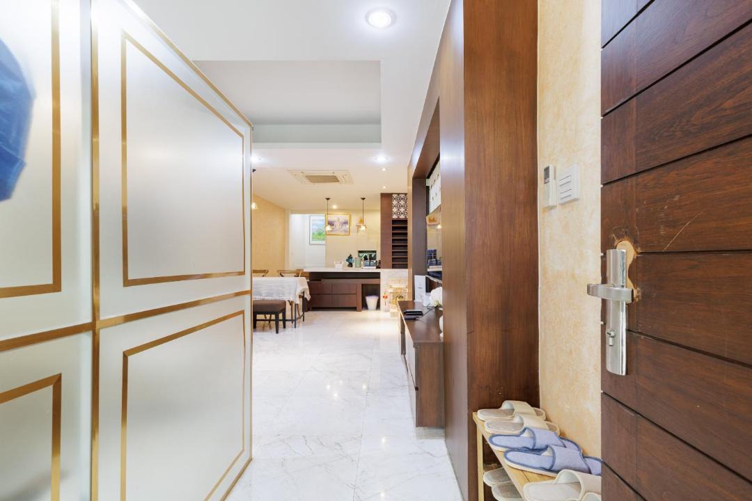 Khlong Ton Sai Apartment | Spacious 3BR Home for 6 only 10 min to BTS, River & ICONSIAM